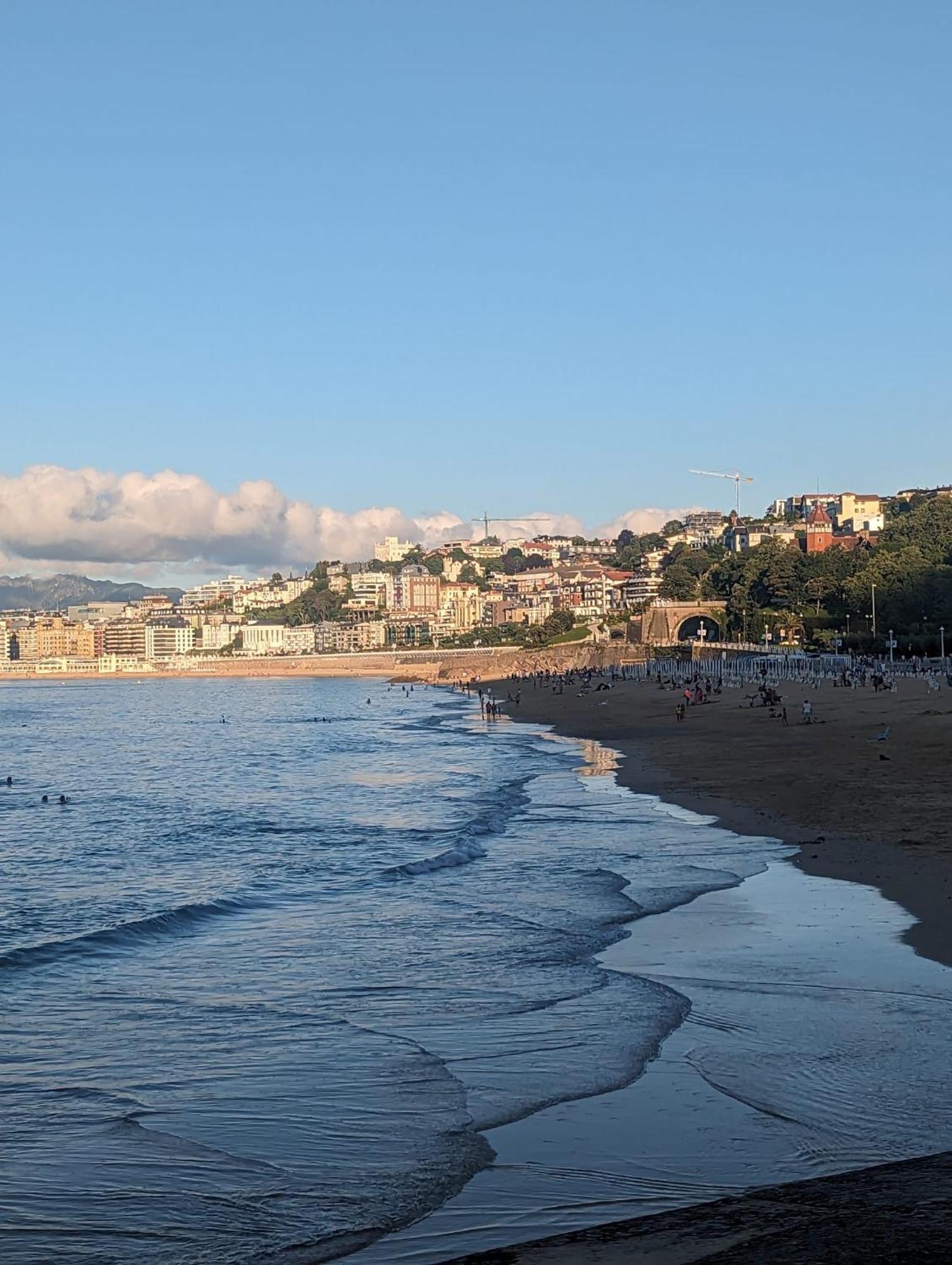 New Apartment & Terrace. Steps To Ondarreta Beach Anorga-Lugariz Exterior foto